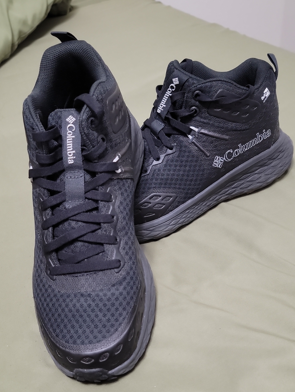 Columbia Womens Charcoal Gray Mesh Trail Sneakers